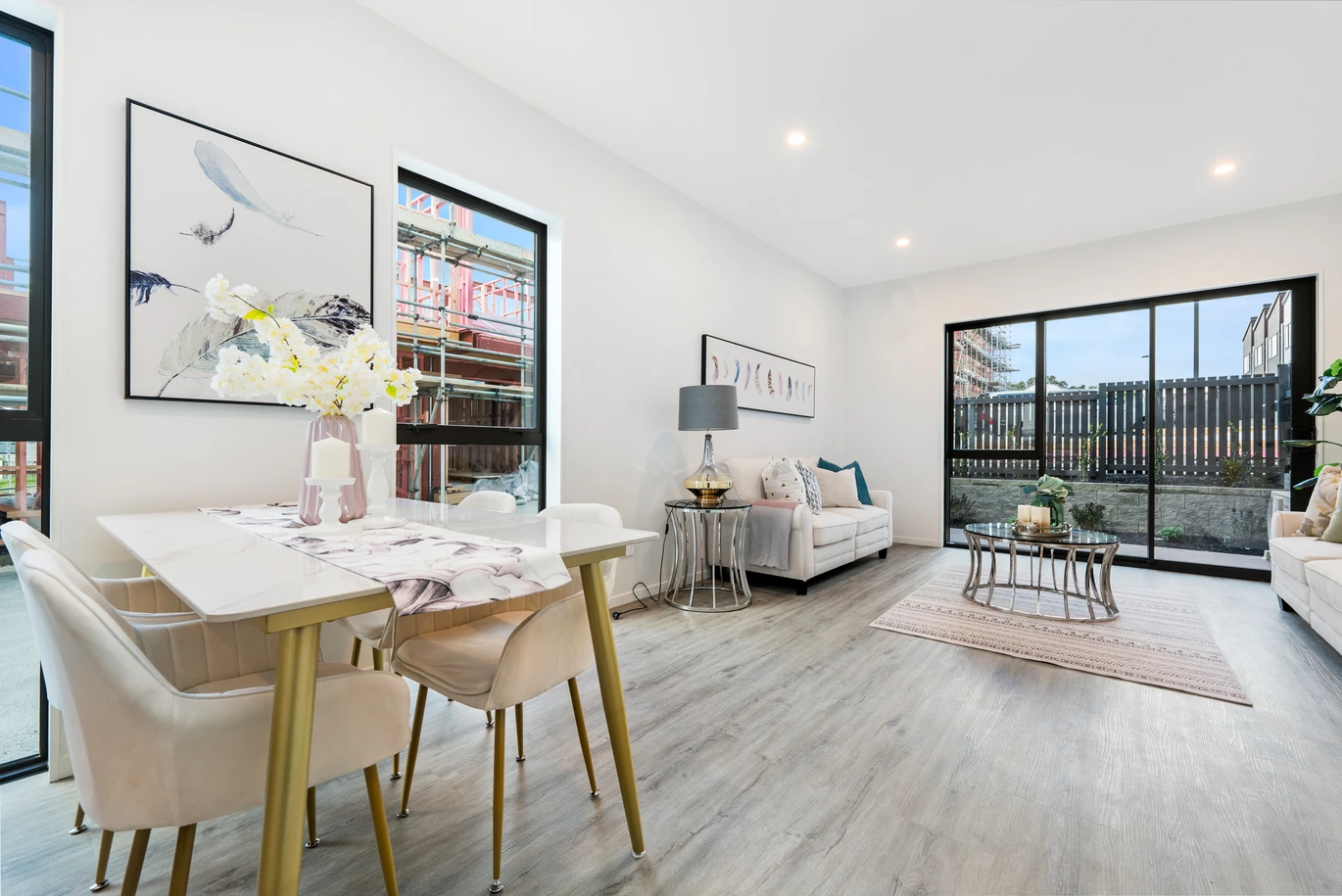 Freehold 3 beds 1.5 baths townhouse, 16 Papatahi Lane Flat Bush, Auckland