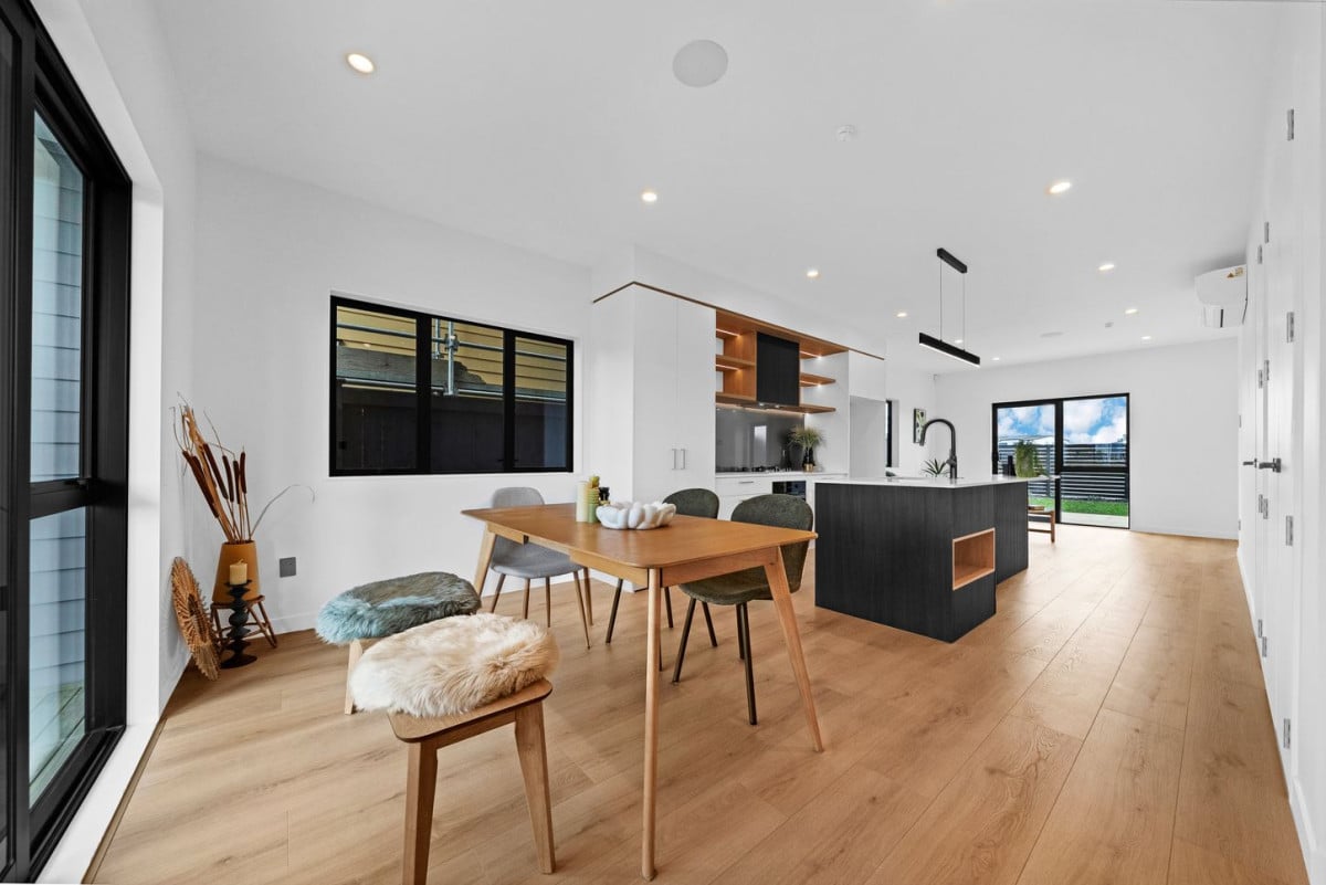 170m2 Brandnew 5 beds (2 ensuites) 3.5 baths home with 2 car parks, 174-180 Bremner Road, Karaka, Auckland