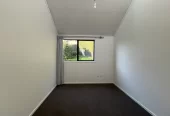 For rent, 1-year fixed-term lease ONLY, 3 beds 1 bath house with carport, Available from 25th May, 26 orinda close, Botany Downs, Auckland