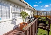 731m2 section, 3 beds 1 bath house with double garage, 5 Edgewood Way, Henderson, Auckland