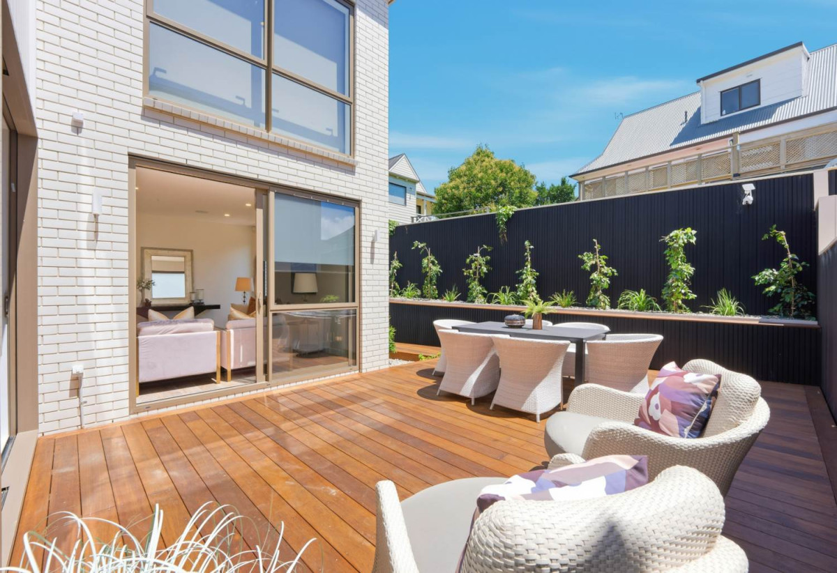 10-Year Builder Warranty, 4 beds 3.5 baths house with double garage, 11 Georgie Salter Crescent, St Johns, Auckland