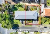 Robust construction – Concrete block and brick, 3 beds + Flexi room 2 baths home, Upstairs: 2 beds 1 bath, Separate living room with access to a sunny porch, Open-plan kitchen and dining area, Downstairs: Additional bedroom plus living area, Bathroom and utility room, 2/2B Yeoman Place, Howick, Auckland