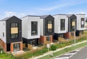 Brandnew 2 beds 1.5 baths home with car park, 2 km to Ormiston Junior College, 34A Hearth Street, Flat Bush, Auckland