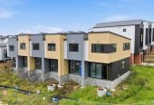 Brandnew 2 beds 1.5 baths home with car park, 2 km to Ormiston Junior College, 34A Hearth Street, Flat Bush, Auckland