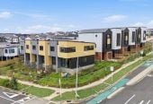 Brandnew 2 beds 1.5 baths home with car park, 2 km to Ormiston Junior College, 34A Hearth Street, Flat Bush, Auckland