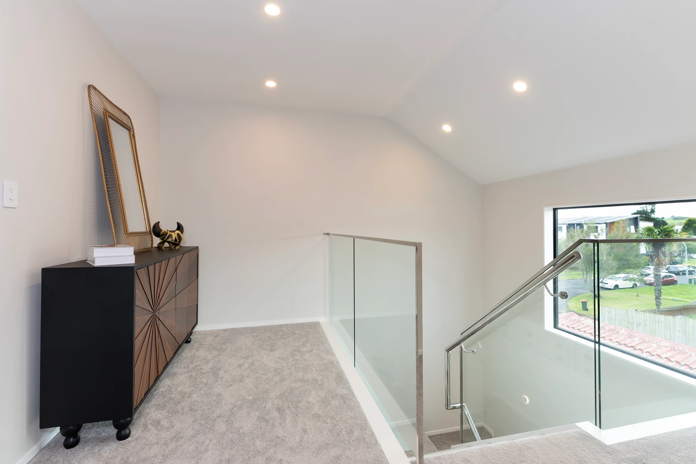 179m2 Brandnew standalone 4 beds (3 ensuites) 4 baths home with garage, 30B Tomintoul Place Highland Park, Auckland