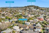 Owner downsizing, 2 beds 1 bath home with garage, 2/25 Kitchener Road, Sandringham, Auckland