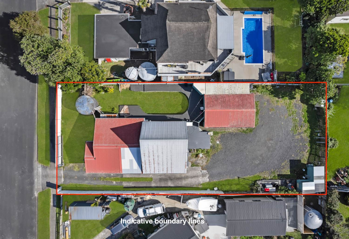 Affordable Beachlands Opportunity, 1012m2 section, 3 beds 2 baths house with double garage, 40 Second View Avenue, Beachlands, Auckland