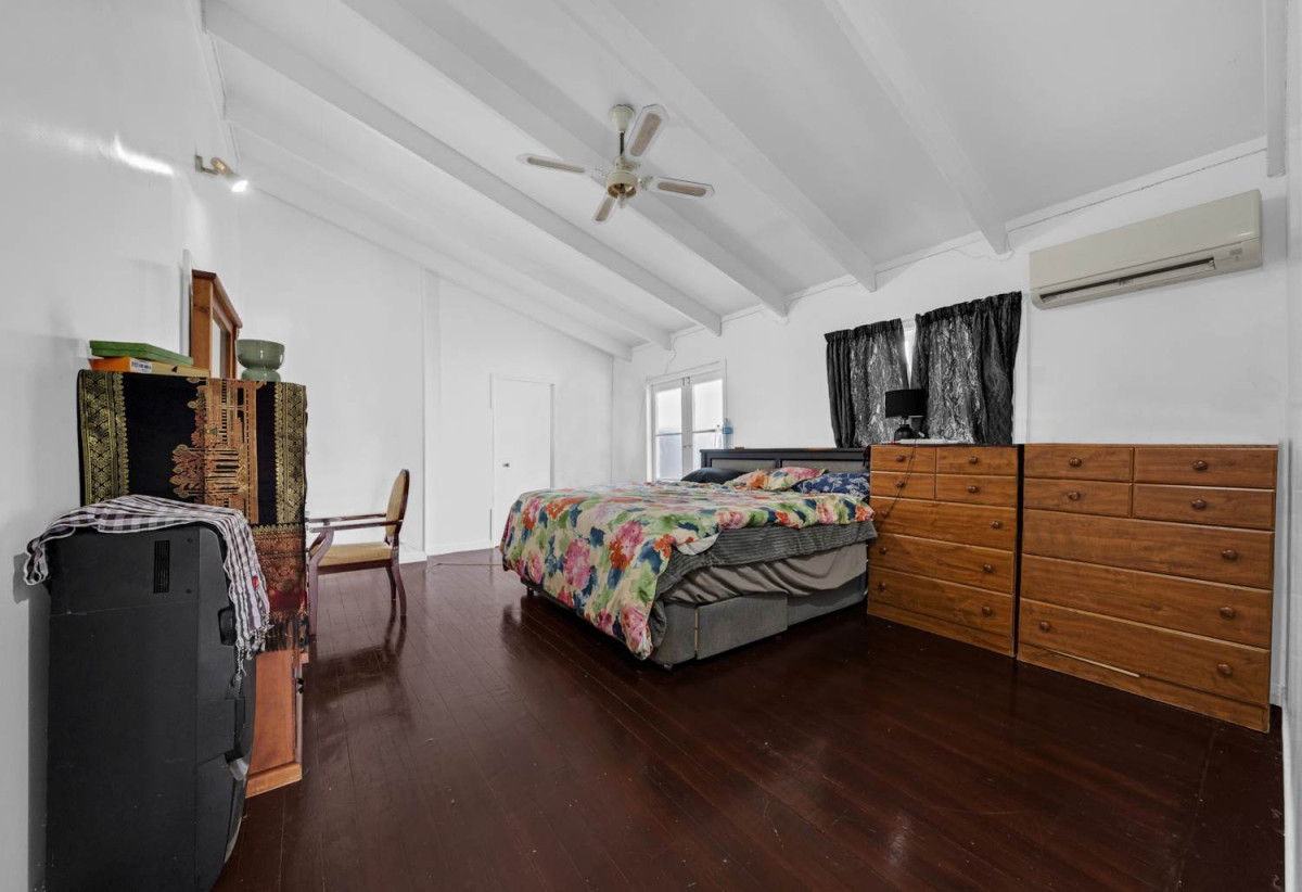 Affordable Beachlands Opportunity, 1012m2 section, 3 beds 2 baths house with double garage, 40 Second View Avenue, Beachlands, Auckland