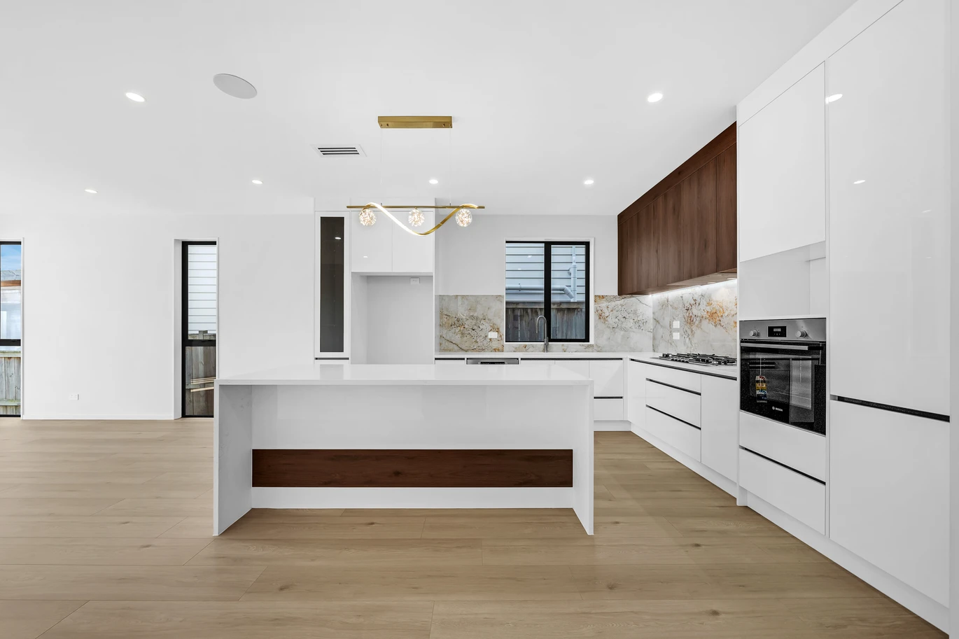 2 kitchens, 6 beds (2 ensuites) 4.5 baths house with garage and 1 bed granny, 65 Rashni Road Flat Bush, Auckland