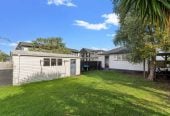 706m2 section, 3 beds 1 bath house with garage, currently rented for $750 per week, 101 Porchester Road, Papakura, Auckland