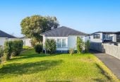 706m2 section, 3 beds 1 bath house with garage, currently rented for $750 per week, 101 Porchester Road, Papakura, Auckland