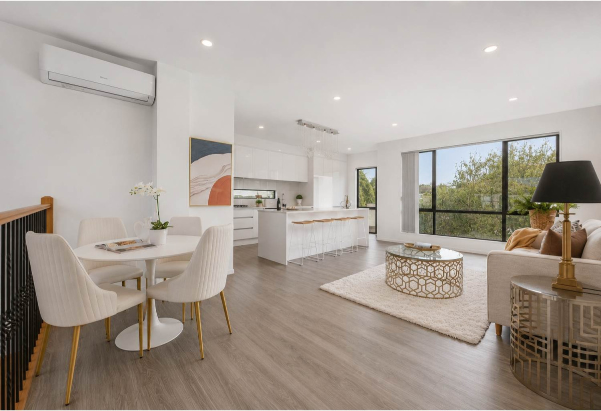 197m2 Freehold 4 beds (1 ensuite) 3 baths duplex home with double garage, easy access to Panmure Basin walking and cycling paths. 0.9 km to Sylvia Park School, 67 Waipuna Road, Mt Wellington, Auckland