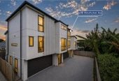 197m2 Freehold 4 beds (1 ensuite) 3 baths duplex home with double garage, easy access to Panmure Basin walking and cycling paths. 0.9 km to Sylvia Park School, 67 Waipuna Road, Mt Wellington, Auckland