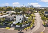 Must Sell, Vendors has Purchased, Double Grammar school zone, This Andrew Patterson Architectural masterpiece, 625m2 section, 351m2 floor area, 4 beds + office 2 baths house with double garage and swimming pool, Sea Views, zoned for Auckland Grammar and Epsom Girls’ Grammar School, 3 Crescent Road, Parnell, Auckland