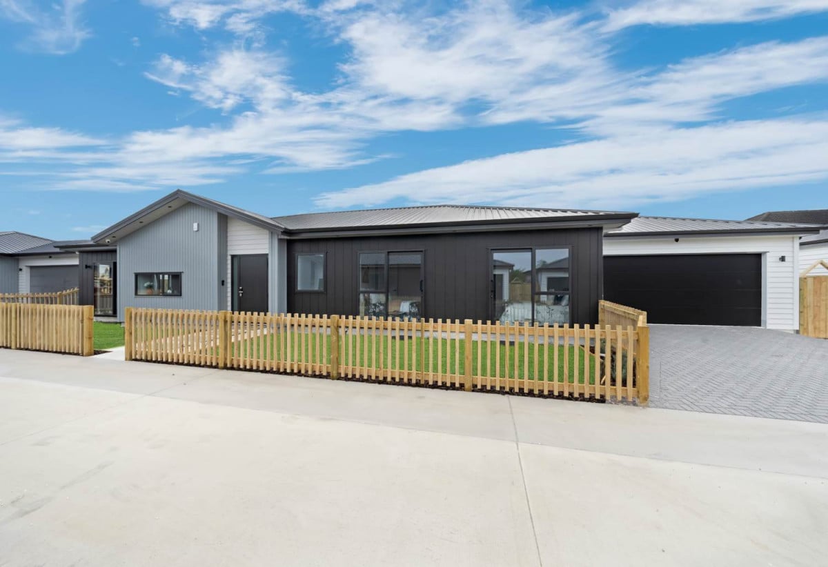 2 kitchens, 185m2 Brandnew 5 beds 3 baths home with double garage and 1 bed granny, 2/107 Fitzroy Street, Papatoetoe, Auckland