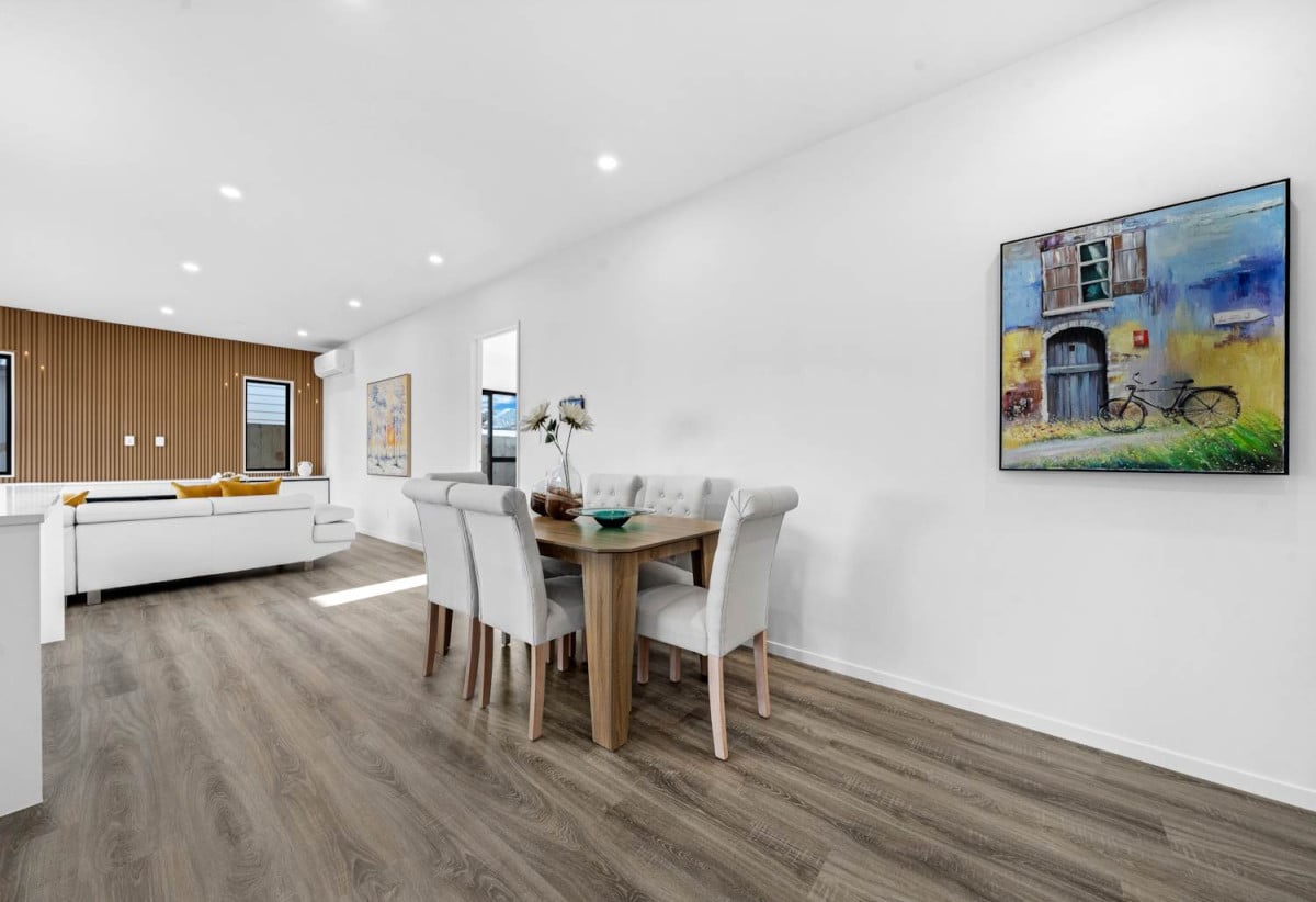 2 kitchens, 185m2 Brandnew 5 beds 3 baths home with double garage and 1 bed granny, 2/107 Fitzroy Street, Papatoetoe, Auckland