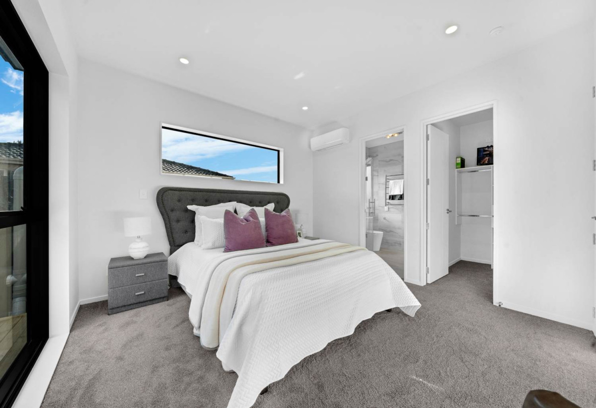 2 kitchens, Brandnew standalone 5 beds 3 baths home with garage and 1 bed granny, A, B, D, E/107 Fitzroy Street, Papatoetoe, Auckland