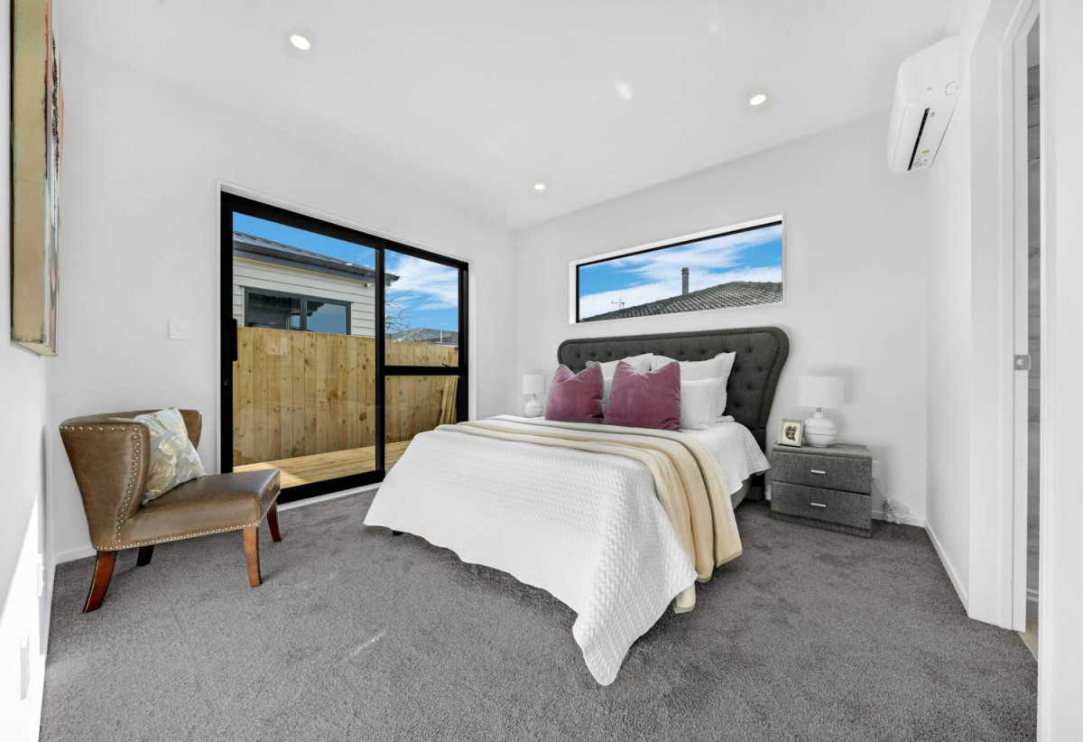 2 kitchens, Brandnew standalone 5 beds 3 baths home with garage and 1 bed granny, A, B, D, E/107 Fitzroy Street, Papatoetoe, Auckland