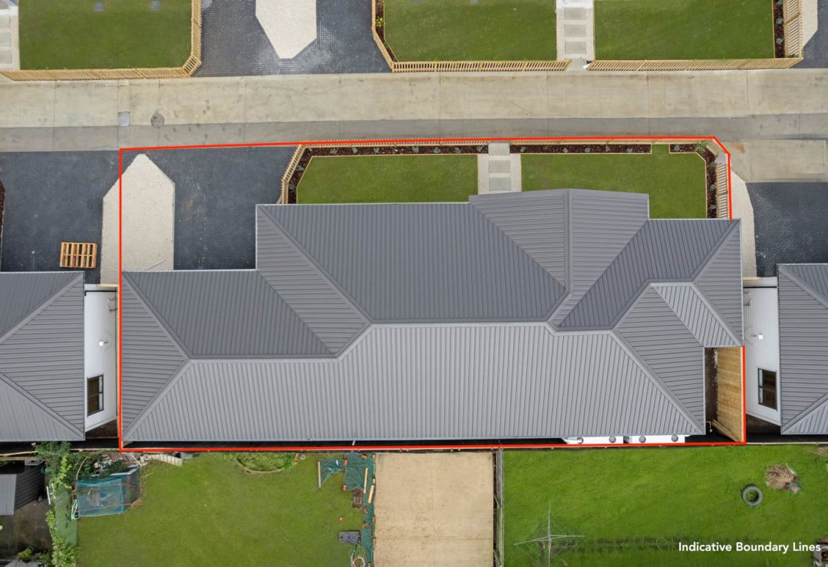 2 kitchens, 185m2 Brandnew 5 beds 3 baths home with double garage and 1 bed granny, 2/107 Fitzroy Street, Papatoetoe, Auckland