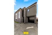 Urgent Sale – Motivated Vendor Says Sell, Striking dark charcoal brick exterior, Brandnew 3 beds + study 3 baths home with garage, Lot 2-5/135 Leybourne Circle, Glen Innes, Auckland