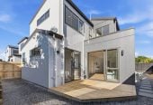 Elite School Zones, Coastal Luxury, 132m2 Brandnew standalone 3 beds + study 2.5 baths home with garage, 32A Tyrian Close, Half Moon Bay, Auckland
