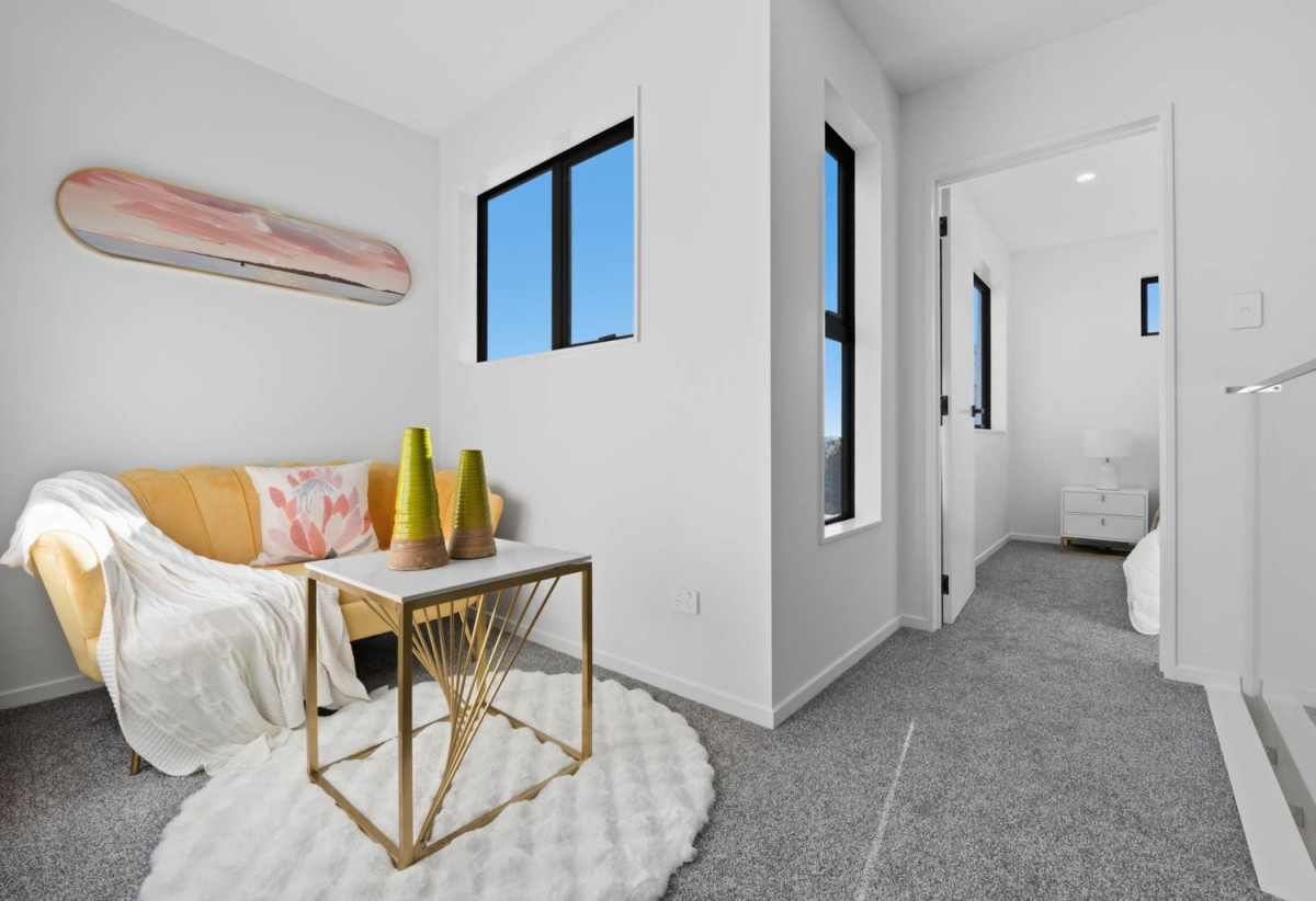 Elite School Zones, Coastal Luxury, 140m2 Brandnew standalone 3 beds + study 2.5 baths home with garage, 32B Tyrian Close, Half Moon Bay, Auckland