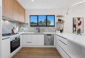 Elite School Zones, Coastal Luxury, 140m2 Brandnew standalone 3 beds + study 2.5 baths home with garage, 32B Tyrian Close, Half Moon Bay, Auckland
