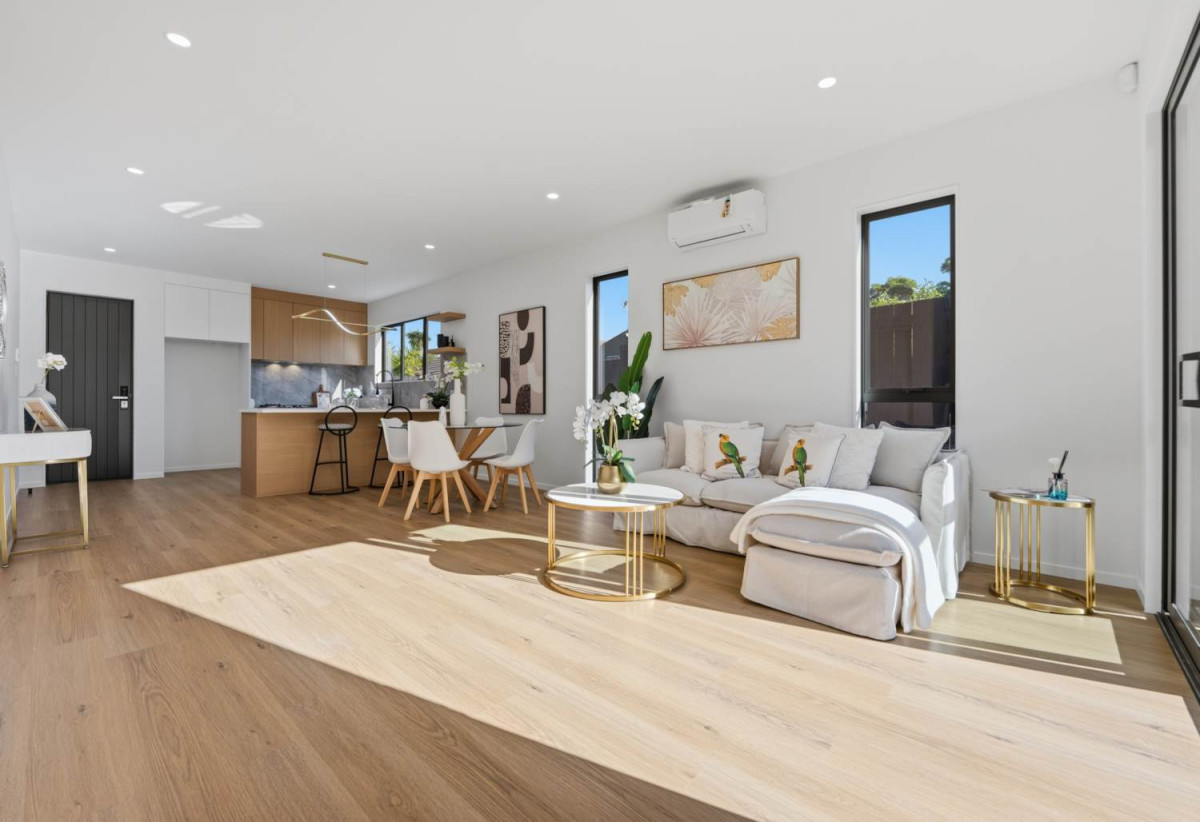 Elite School Zones, Coastal Luxury, 132m2 Brandnew standalone 3 beds + study 2.5 baths home with garage, 32A Tyrian Close, Half Moon Bay, Auckland