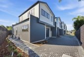 Elite School Zones, Coastal Luxury, 140m2 Brandnew standalone 3 beds + study 2.5 baths home with garage, 32B Tyrian Close, Half Moon Bay, Auckland