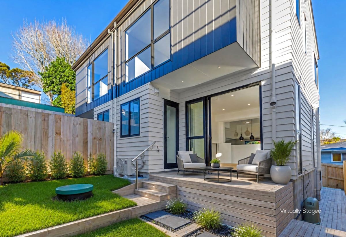10-year building warranty, 96m2 Brandnew freehold 3 beds 2.5 baths home with car park, Lot 6/17 Sunnyfield Crescent, Glenfield, Auckland