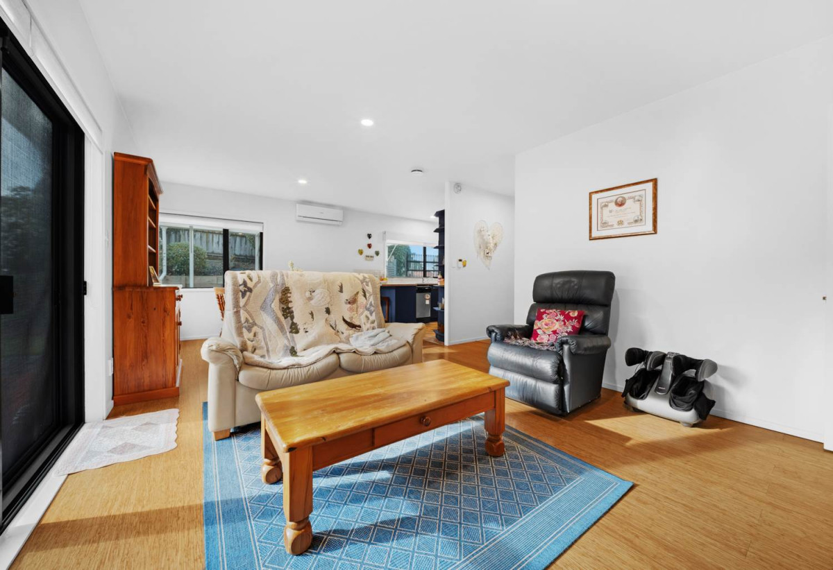 Charming Brick Beauty in Howick, 3 Bedrooms | 1.5 Bathrooms | 1 Garage + 1 Carport, 1/19 Howe Street, Howick, Auckland