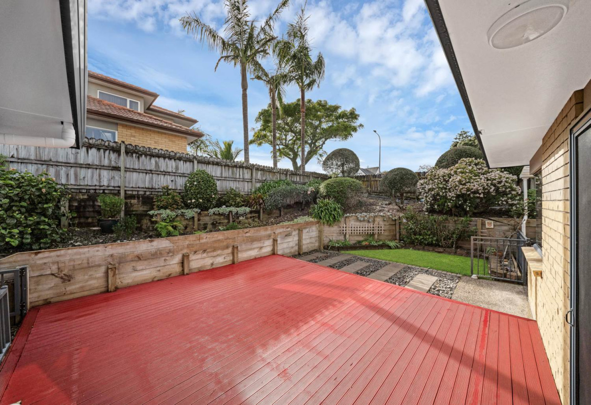 Charming Brick Beauty in Howick, 3 Bedrooms | 1.5 Bathrooms | 1 Garage + 1 Carport, 1/19 Howe Street, Howick, Auckland