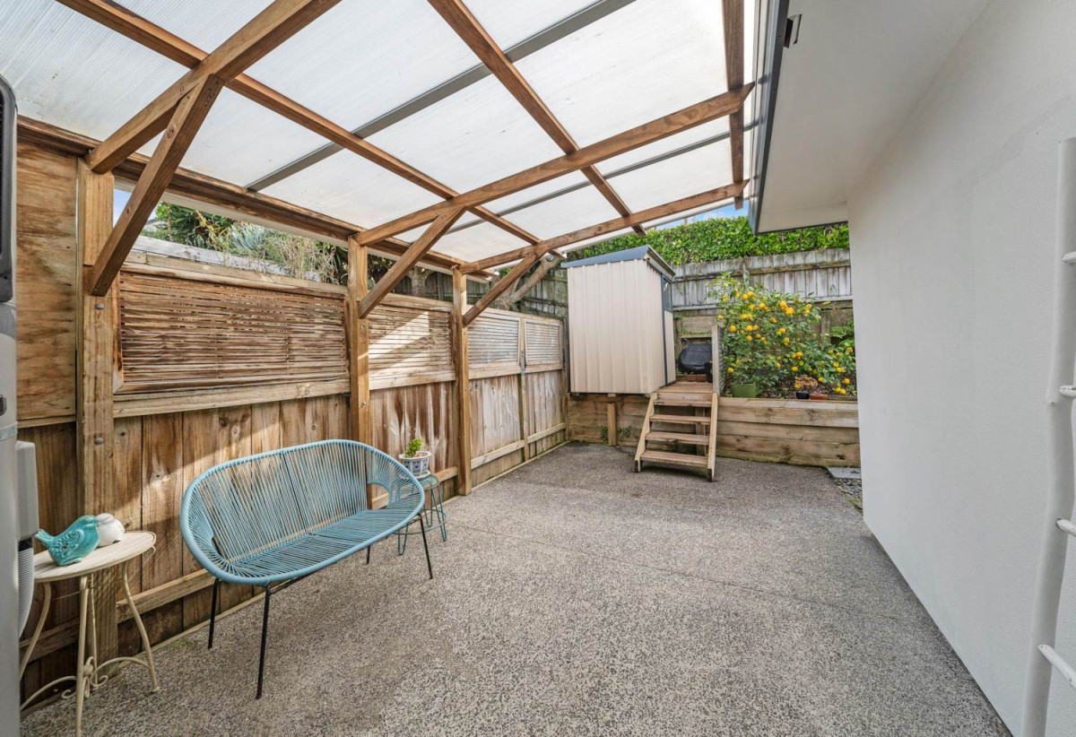 Charming Brick Beauty in Howick, 3 Bedrooms | 1.5 Bathrooms | 1 Garage + 1 Carport, 1/19 Howe Street, Howick, Auckland