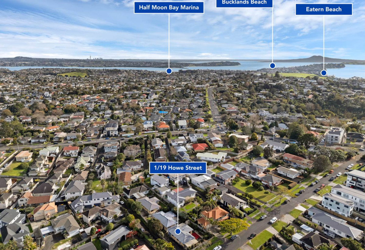 Charming Brick Beauty in Howick, 3 Bedrooms | 1.5 Bathrooms | 1 Garage + 1 Carport, 1/19 Howe Street, Howick, Auckland