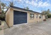 Charming Brick Beauty in Howick, 3 Bedrooms | 1.5 Bathrooms | 1 Garage + 1 Carport, 1/19 Howe Street, Howick, Auckland