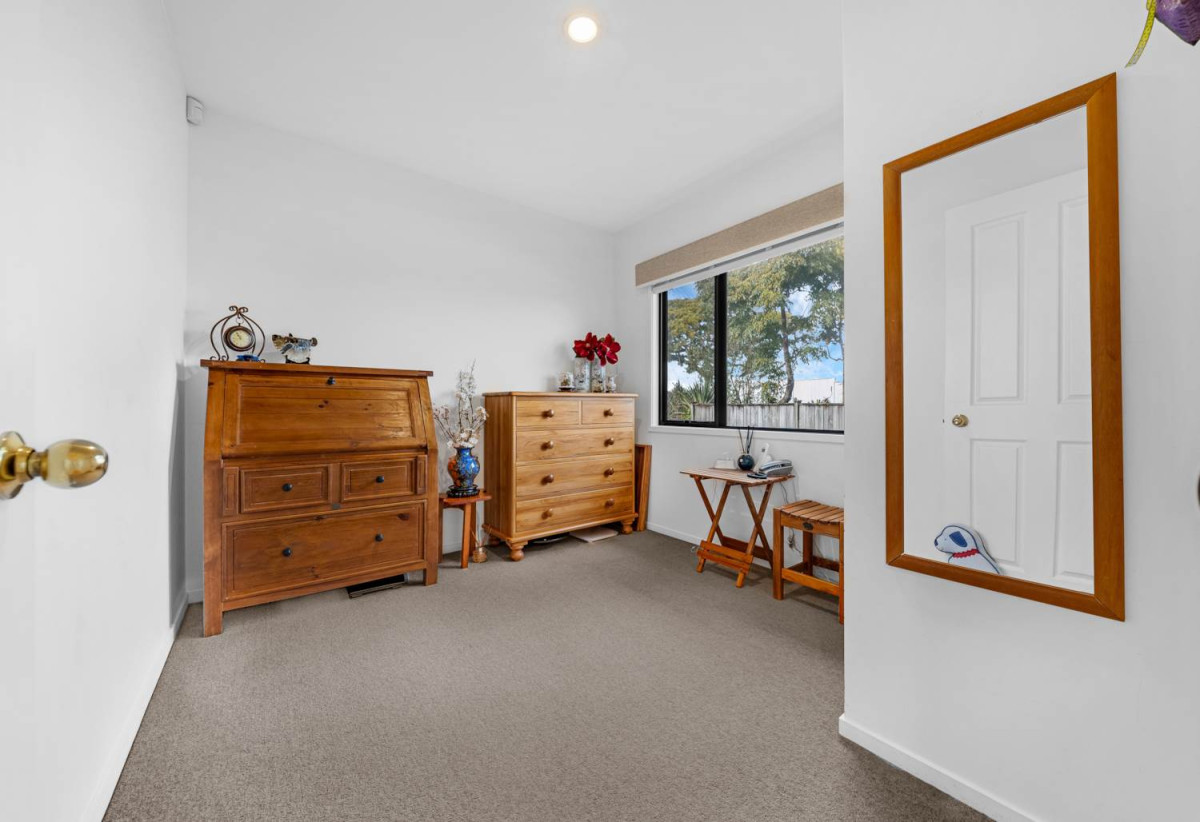 Charming Brick Beauty in Howick, 3 Bedrooms | 1.5 Bathrooms | 1 Garage + 1 Carport, 1/19 Howe Street, Howick, Auckland