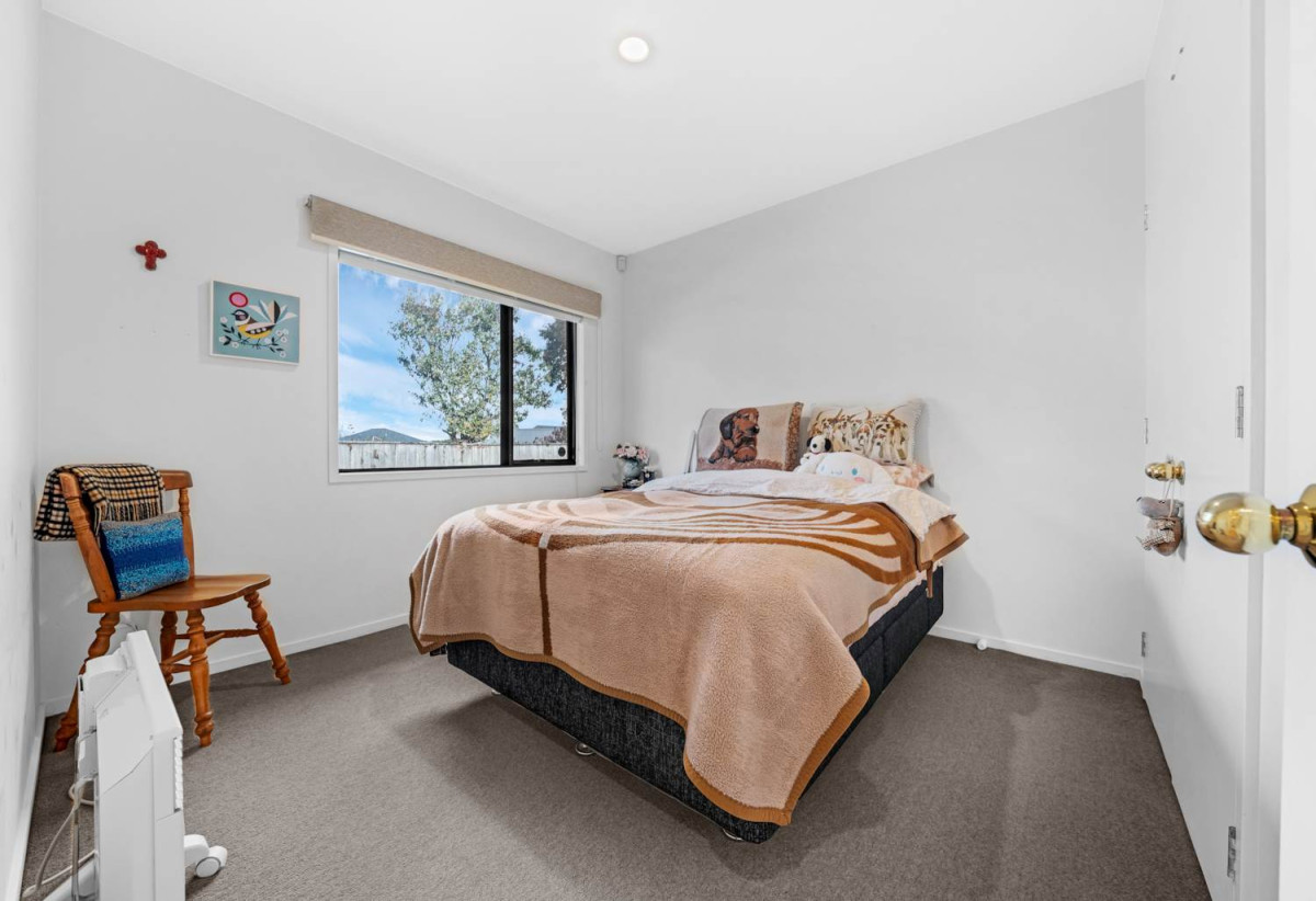 Charming Brick Beauty in Howick, 3 Bedrooms | 1.5 Bathrooms | 1 Garage + 1 Carport, 1/19 Howe Street, Howick, Auckland