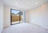 10-Year Master Build Guarantee, 4 beds (1 ensuite) 3 baths home with garage, 1 bed 1 bath ground floor, nearby Panmure Bridge School, minutes to Panmure town centre and Panmure Yacht and boating club, 5/84 Kings Road, Panmure, Auckland