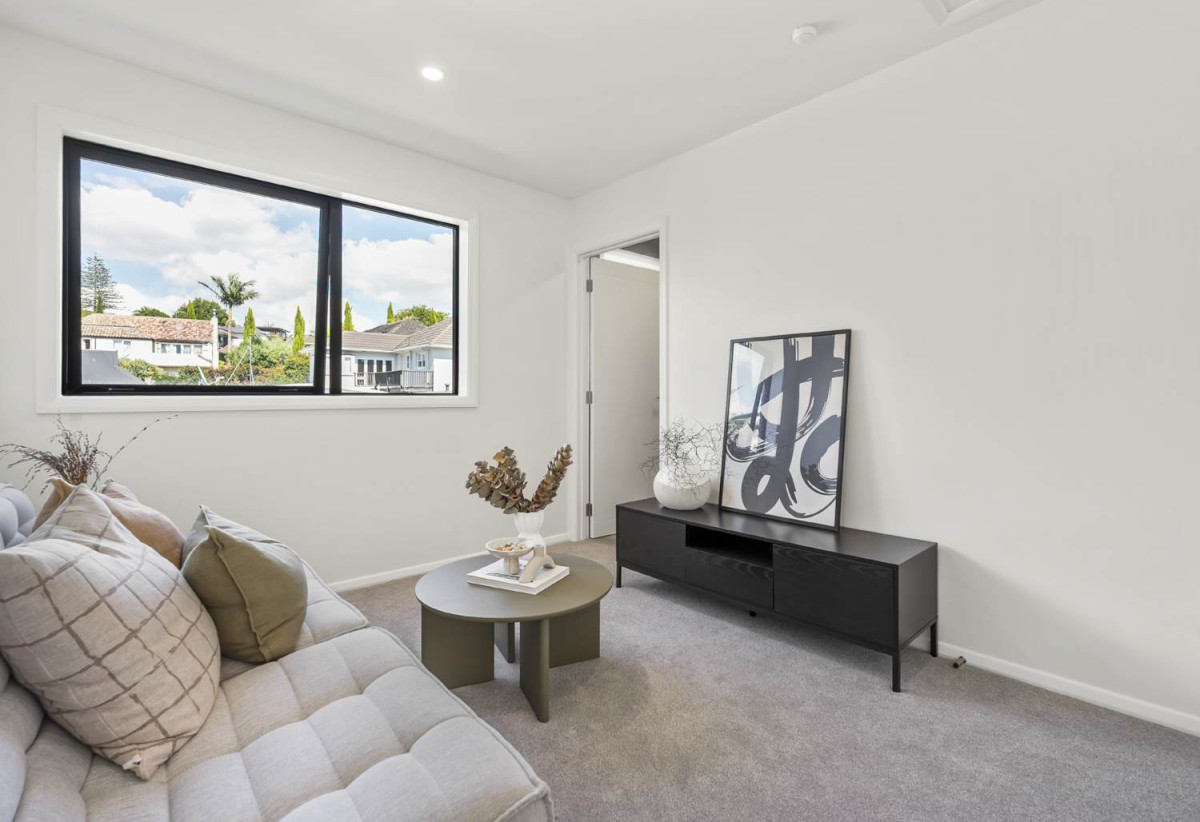 Must Sell, Built- in lift, Brandnew standalone 5 beds (3 ensuites) 4.5 baths house with double garage, 19B Hawera Road, Kohimarama, Auckland