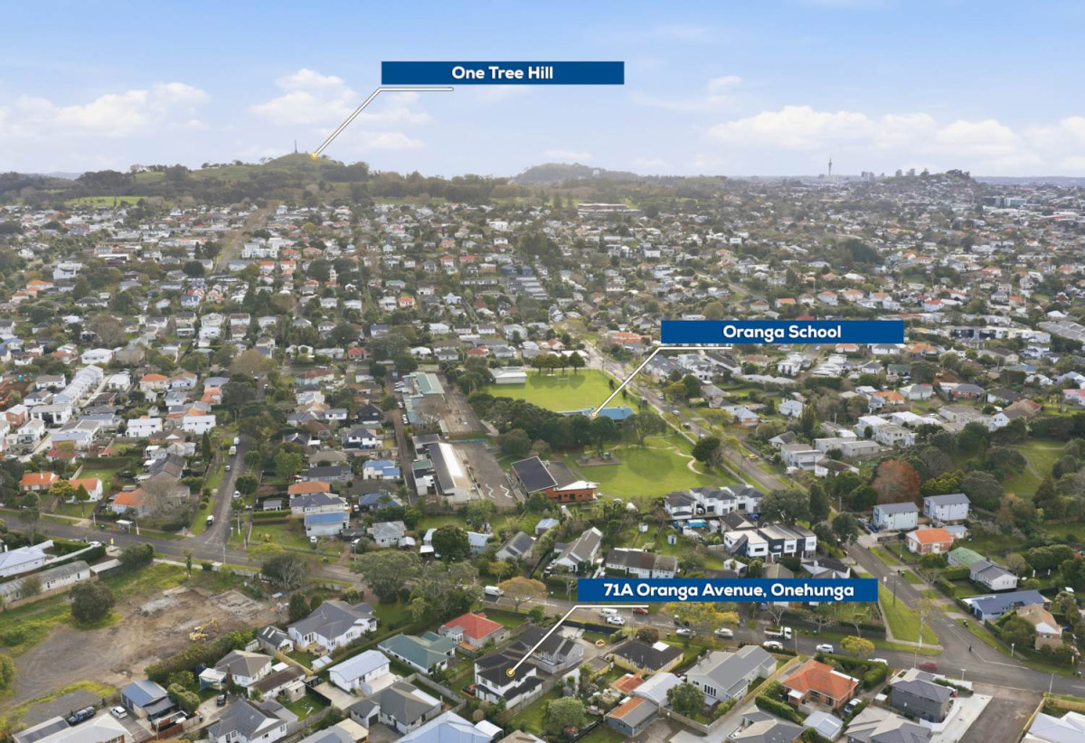 Room for Everyone, Space for Every Stage of Life, 5 beds (3 ensuites) 4.5 baths house with double garage, 1 ensuite ground floor, 71A Oranga Avenue, Onehunga, Auckland