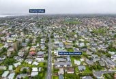 3 beds 2.5 baths home with garage, a private deck and fully fenced garden, Walking distance to New World and Moore Street shops, 64D Union Road, Howick,Auckland
