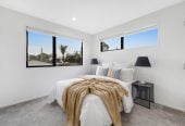 3 beds 2.5 baths home with garage, a private deck and fully fenced garden, Walking distance to New World and Moore Street shops, 64D Union Road, Howick,Auckland