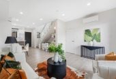 3 beds 2.5 baths home with garage, a private deck and fully fenced garden, Walking distance to New World and Moore Street shops, 64D Union Road, Howick,Auckland