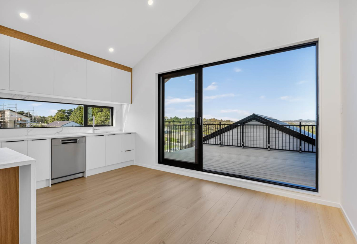 Striking three-level 4 beds (1 ensuite) 2.5 baths house with double garage, a spectacular top-floor retreat that’s made for entertaining. Throw open the doors to the elevated balcony overlooking the Warkworth Club, 35 Mamaku Lane, Warkworth, Auckland