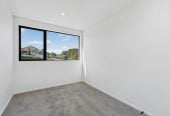 Striking three-level 4 beds (1 ensuite) 2.5 baths house with double garage, a spectacular top-floor retreat that’s made for entertaining. Throw open the doors to the elevated balcony overlooking the Warkworth Club, 35 Mamaku Lane, Warkworth, Auckland