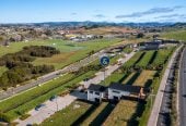 Striking three-level 4 beds (1 ensuite) 2.5 baths house with double garage, a spectacular top-floor retreat that’s made for entertaining. Throw open the doors to the elevated balcony overlooking the Warkworth Club, 35 Mamaku Lane, Warkworth, Auckland