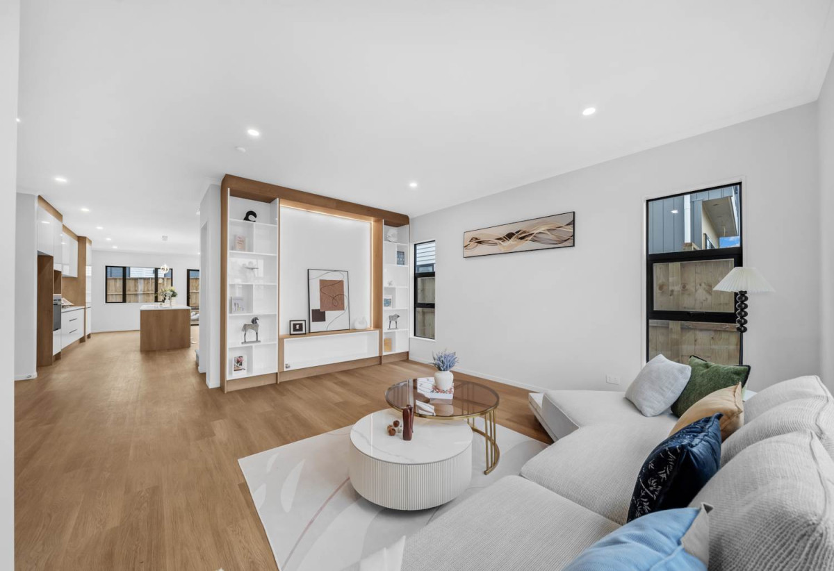 300m2 section, Brandnew 5 beds (3 ensuites) 4.5 baths house with garage, downstairs 1 ensuite with separate entry, 16 Star Cross Road, Karaka, Auckland