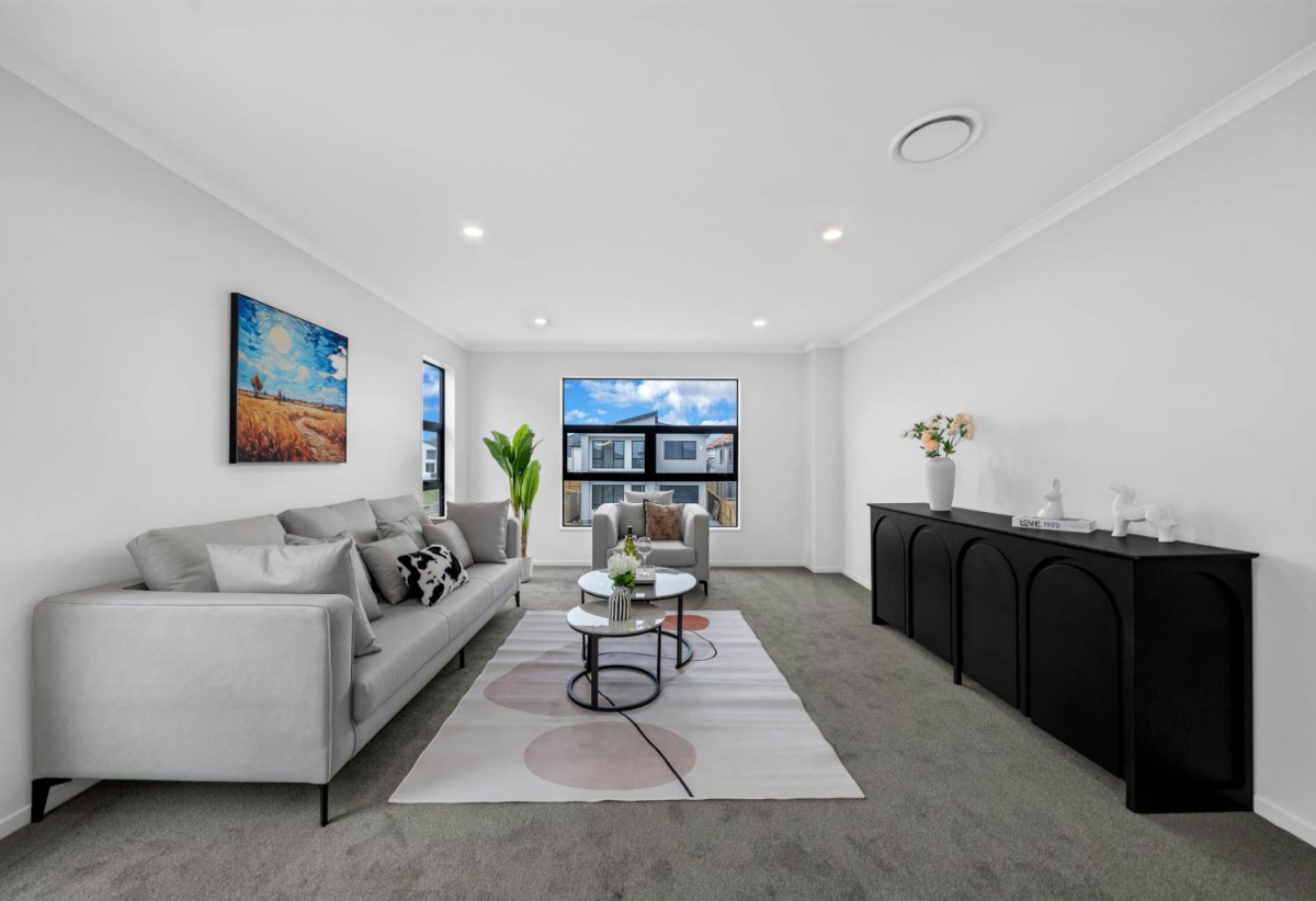 300m2 section, Brandnew 5 beds (3 ensuites) 4.5 baths house with garage, downstairs 1 ensuite with separate entry, 16 Star Cross Road, Karaka, Auckland