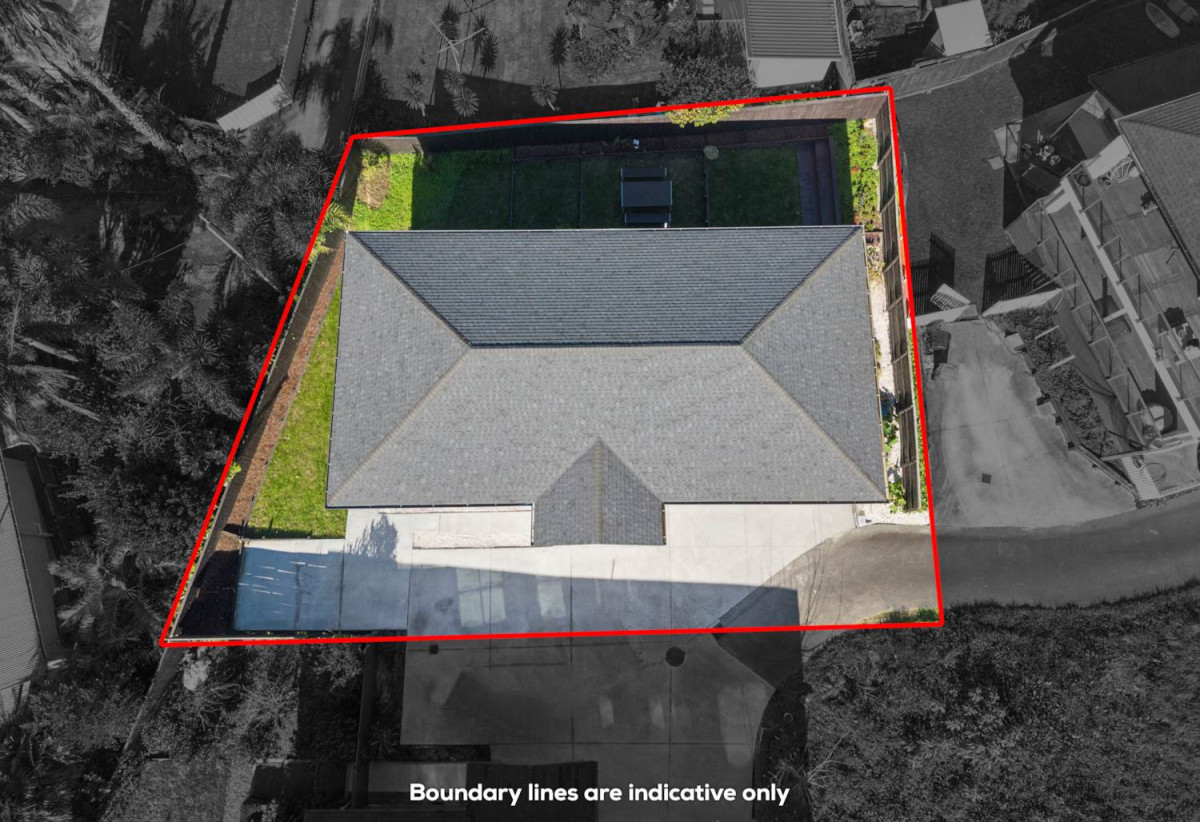Motivated vendor, 500m2 section, Sea Views, Brick and weatherboard 5 beds (1ensuite) 3 baths house with double garage, 2 beds 1 bath ground floor, 48C Totara Road, Te Atatu Peninsula, Auckland